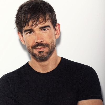 Christopher Gorham profile Photo