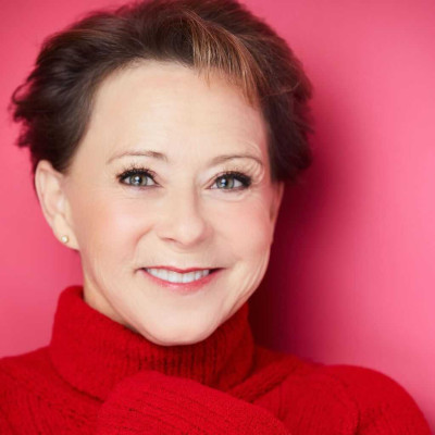Debi Derryberry profile Photo