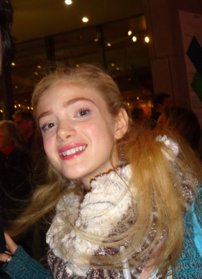 Elena Kampouris profile Photo