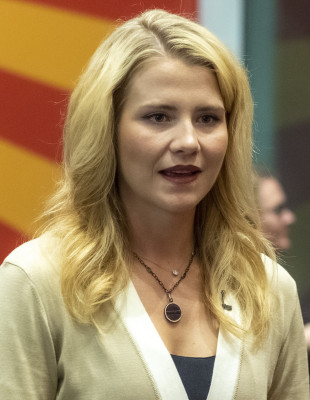 Elizabeth Smart profile Photo