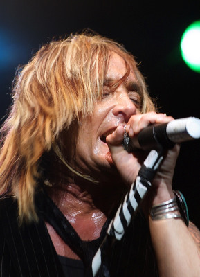 Kevin DuBrow profile Photo
