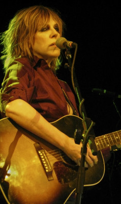 Lucinda Williams profile Photo
