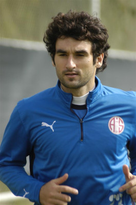 Mile Jedinak profile Photo