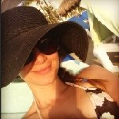 Nasim Pedrad profile Photo