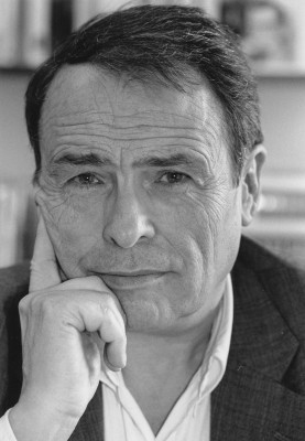Pierre Bourdieu profile Photo