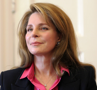 Queen Noor of Jordan profile Photo