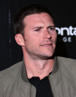 Scott Eastwood profile Photo