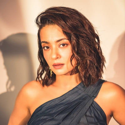Surveen Chawla profile Photo