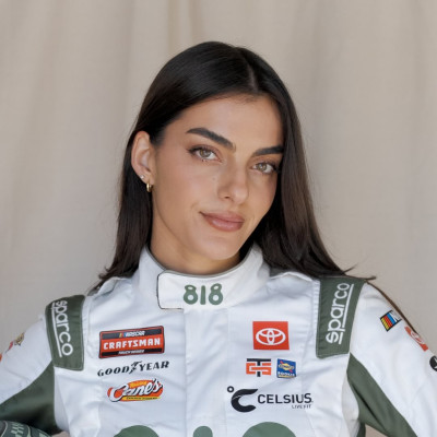 Toni Breidinger profile Photo