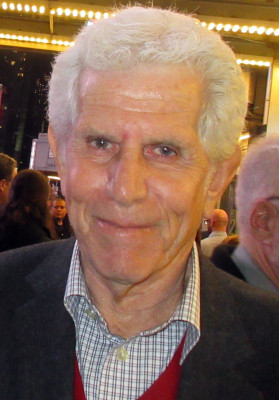 Tony Roberts (actor) profile Photo