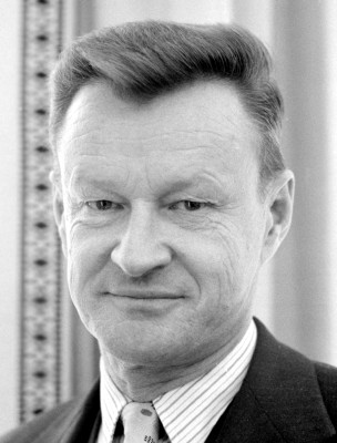 Zbigniew Brzezinski profile Photo